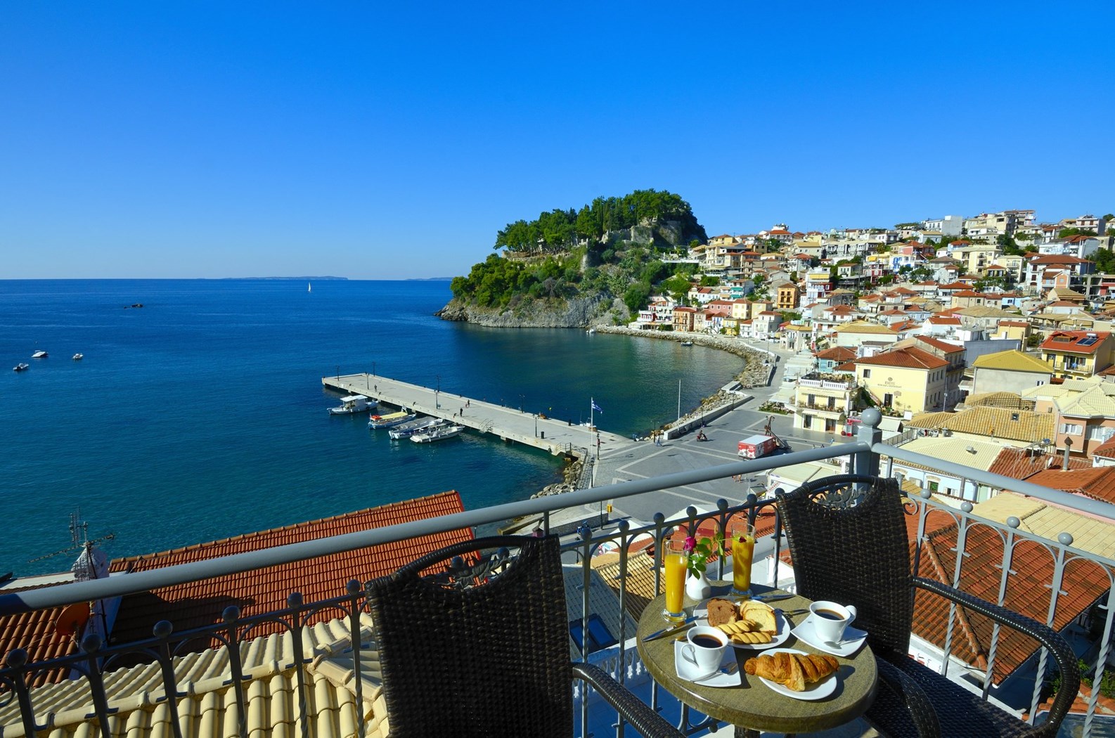 Acrothea Hotel - deluxe double